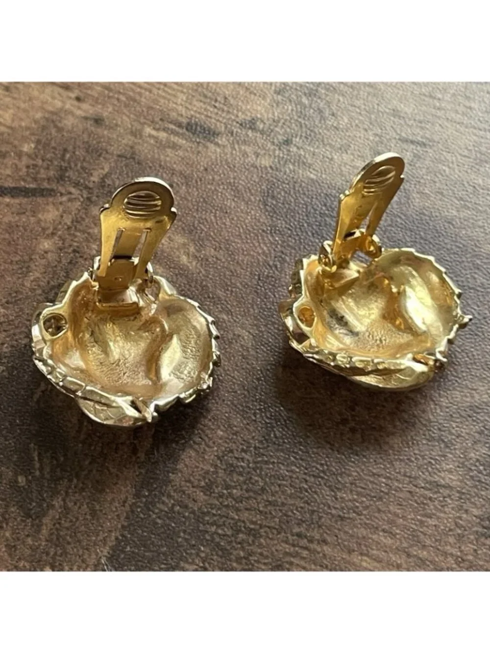 Vintage 1980s Earrings Gold Tone Leaves Clip On Statement Runway Glam Grecian